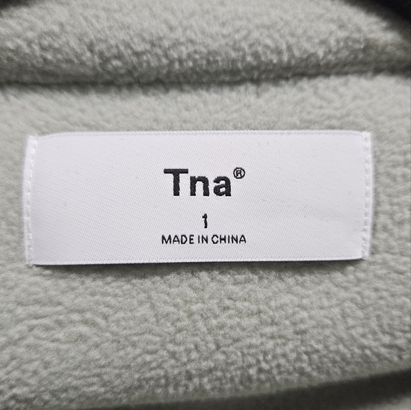 Aritzia Tna Polar Shirt Jacket - Picture 3 of 5